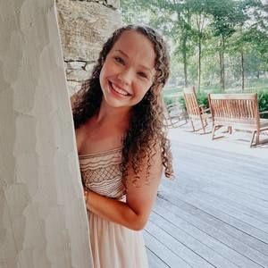 Meet your Posher, Avery